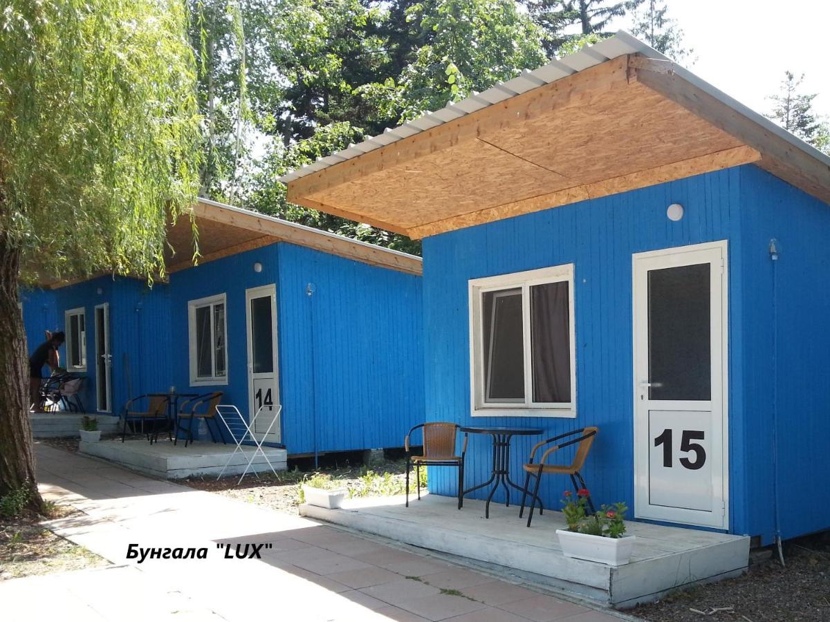 Къмпинг - Бунгала "Нестинарка", Царево Camping - Bunglalows "Nestinarka", Tzarevo Exterior photo